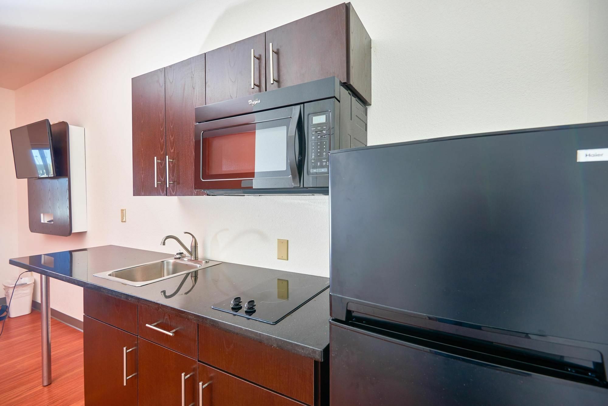 Hotel 6 Barre Arena Wilkes-Barre